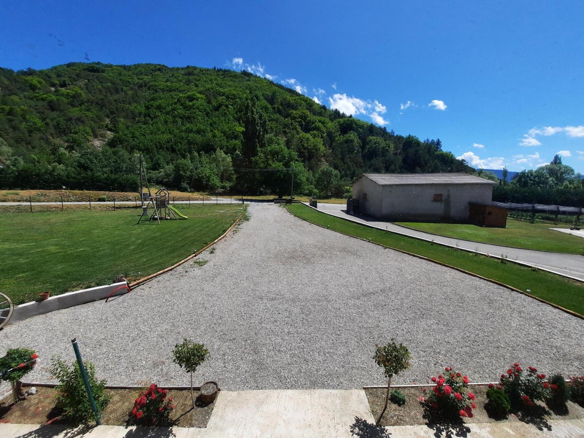 Le Petit Begou Bed & Breakfast Saint-Auban-d'Oze Exterior photo